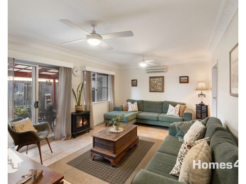 6 Moffatt Street, Scarborough QLD 4020