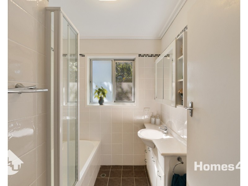6 Moffatt Street, Scarborough QLD 4020