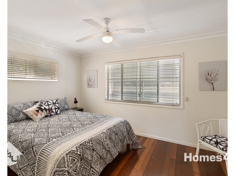 6 Moffatt Street, Scarborough QLD 4020