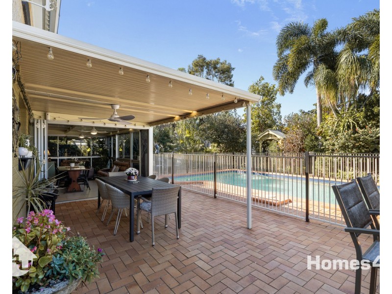 6 Moffatt Street, Scarborough QLD 4020