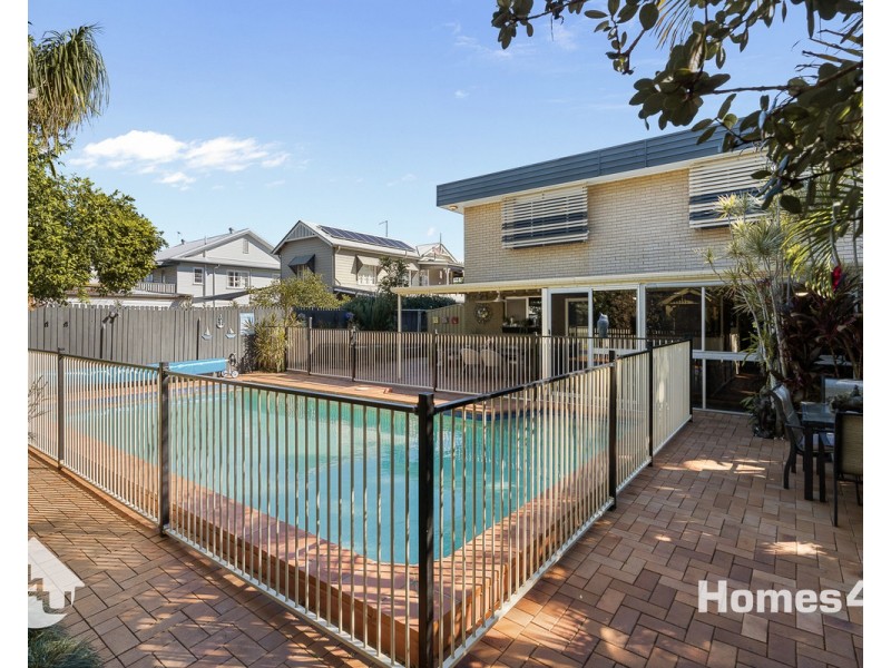 6 Moffatt Street, Scarborough QLD 4020