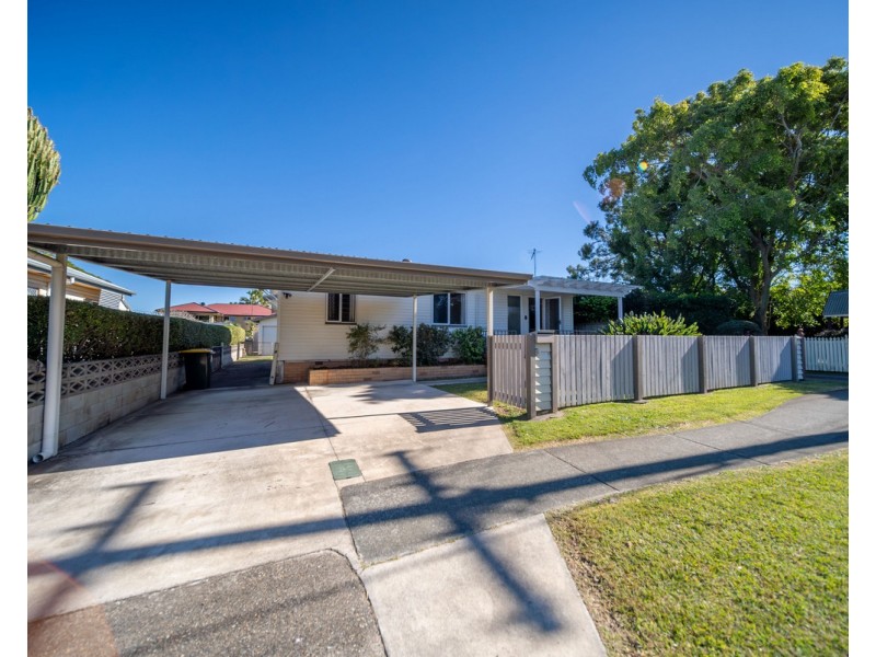 127 Maine Road, Clontarf QLD 4019