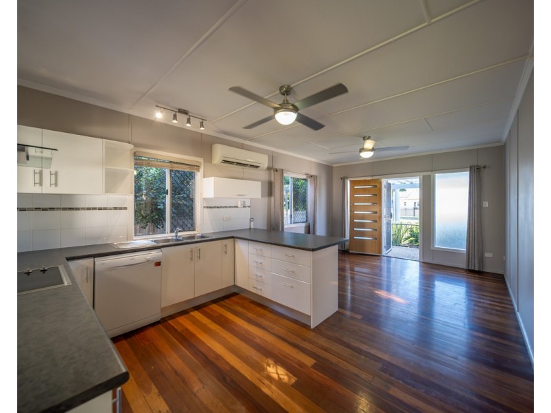127 Maine Road, Clontarf QLD 4019