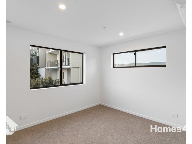 35/10 Rock Street, Scarborough QLD 4020