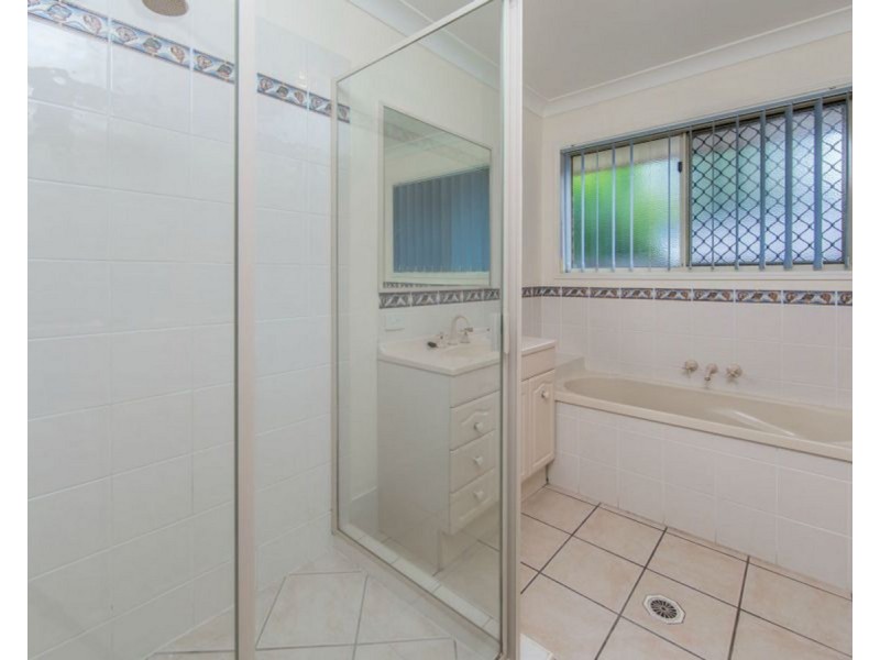 111 Cross Street, Deception Bay QLD 4508