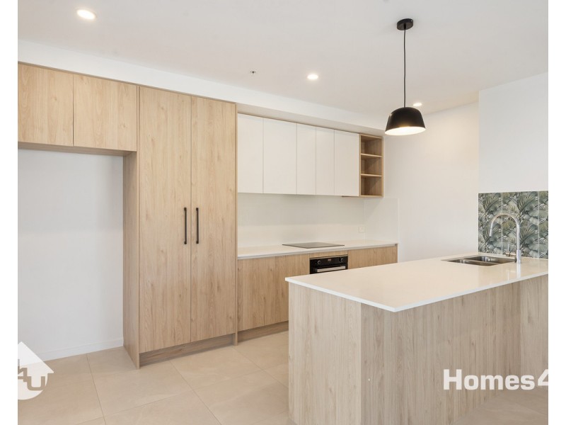 36/10 Rock Street, Scarborough QLD 4020