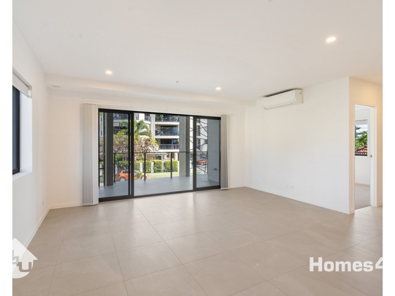36/10 Rock Street, Scarborough QLD 4020
