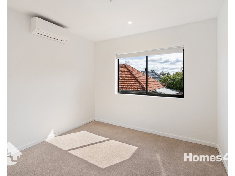 36/10 Rock Street, Scarborough QLD 4020