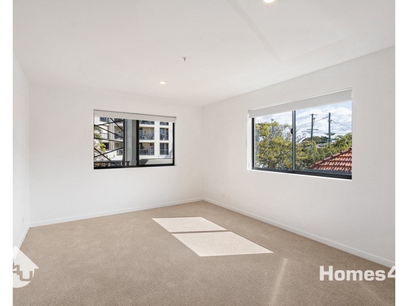 36/10 Rock Street, Scarborough QLD 4020