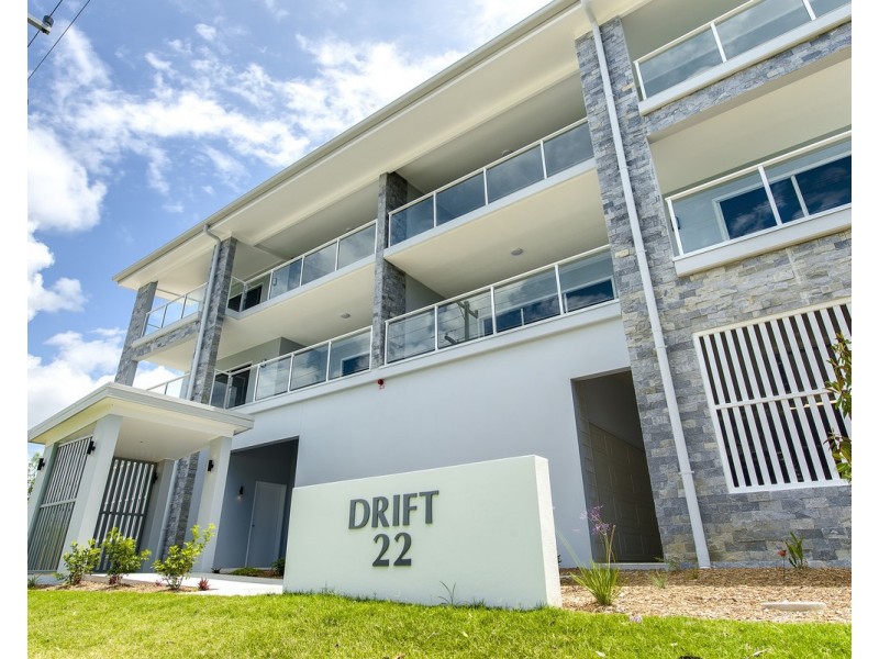 207/22 Arthur, Woody Point QLD 4019