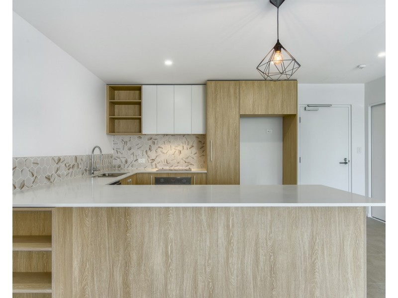 207/22 Arthur, Woody Point QLD 4019