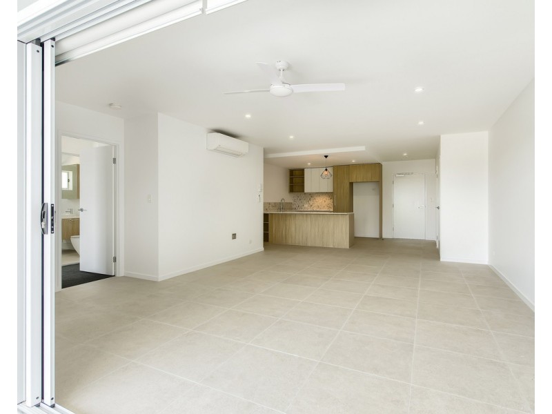 207/22 Arthur, Woody Point QLD 4019