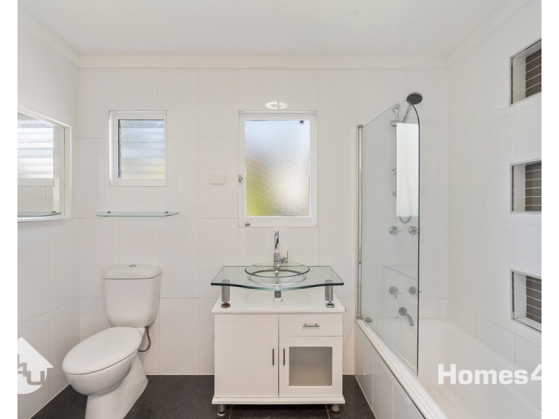 15 Gerald Avenue, Clontarf QLD 4019