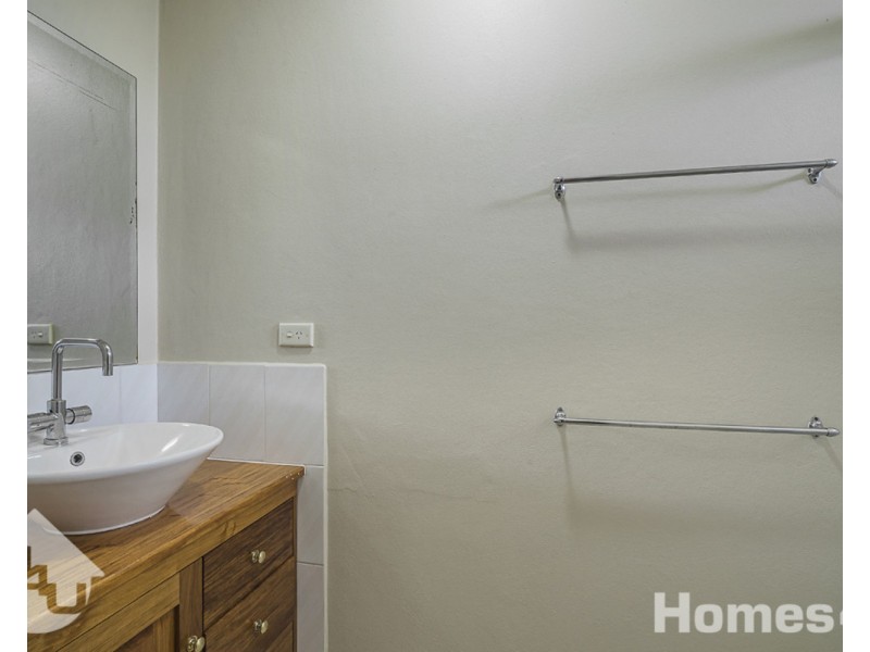 2/208 Oxley Avenue, Margate QLD 4019