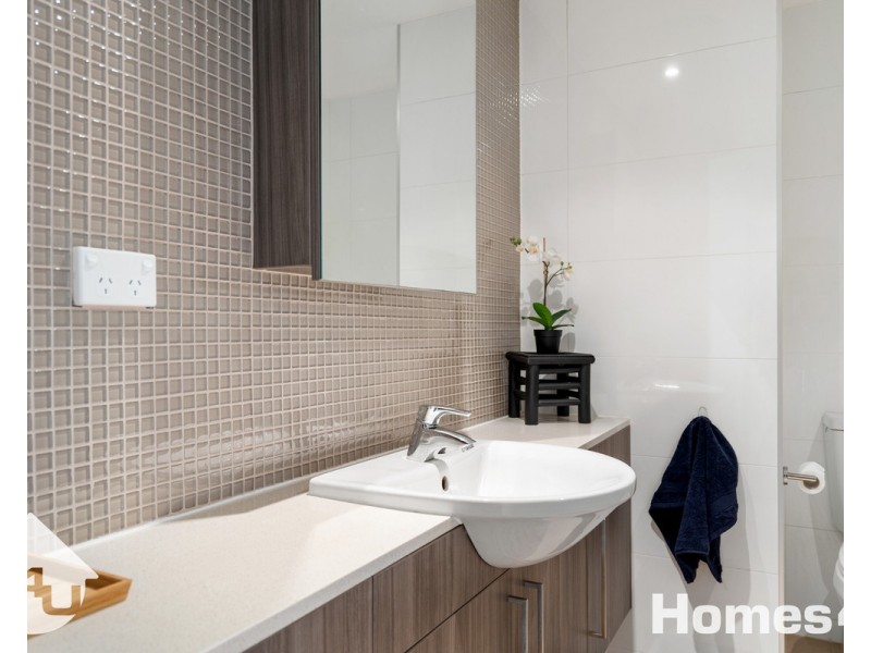 602/14 Oxley Avenue, Woody Point QLD 4019