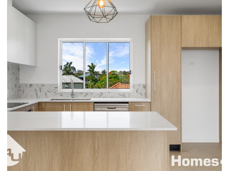 204/22 Arthur Street, Woody Point QLD 4019