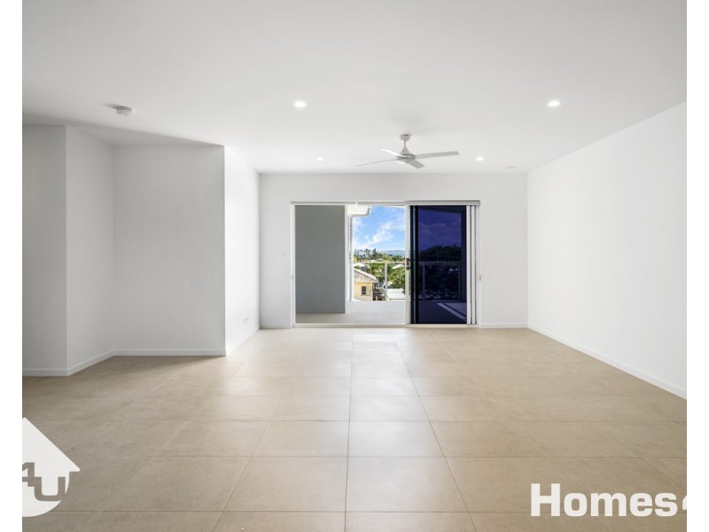 204/22 Arthur Street, Woody Point QLD 4019