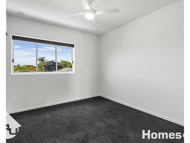 204/22 Arthur Street, Woody Point QLD 4019