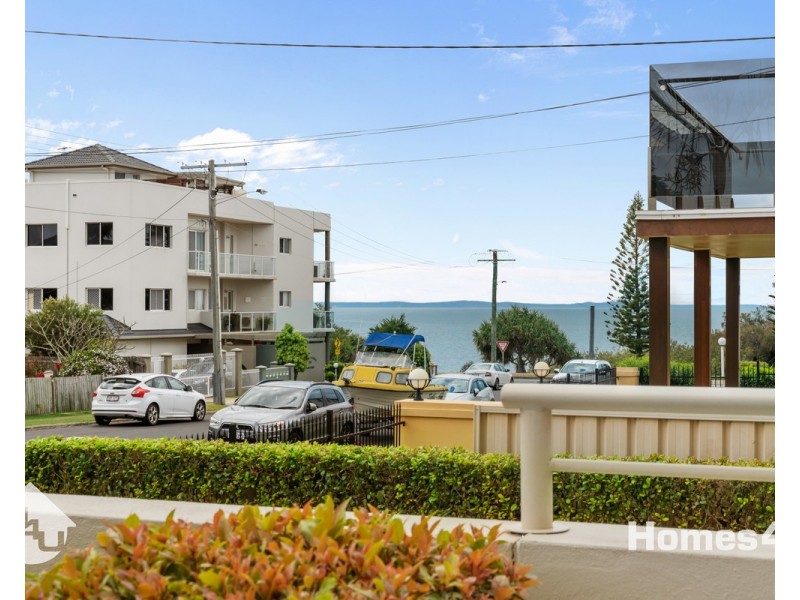 2/7 Annie Street, Woody Point QLD 4019
