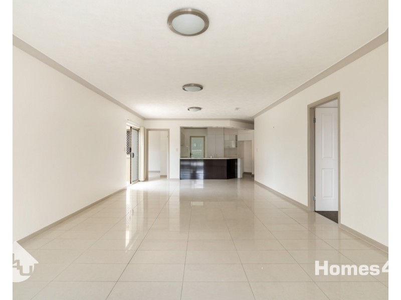 2/7 Annie Street, Woody Point QLD 4019