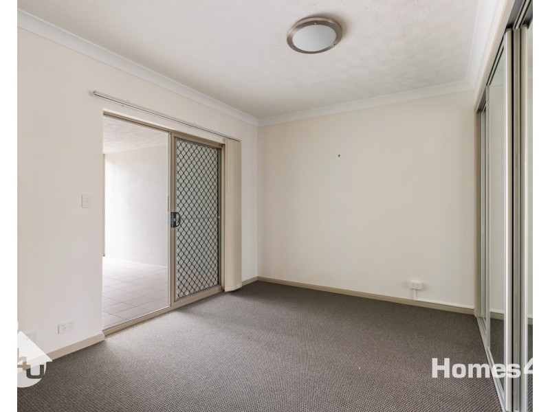 2/7 Annie Street, Woody Point QLD 4019