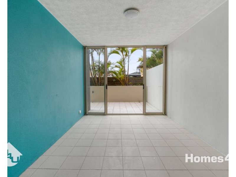 2/7 Annie Street, Woody Point QLD 4019