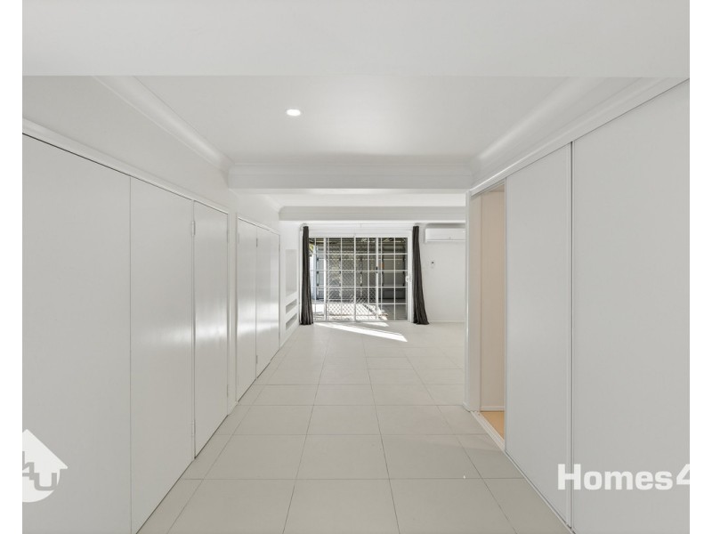 33 Frost Street, Clontarf QLD 4019