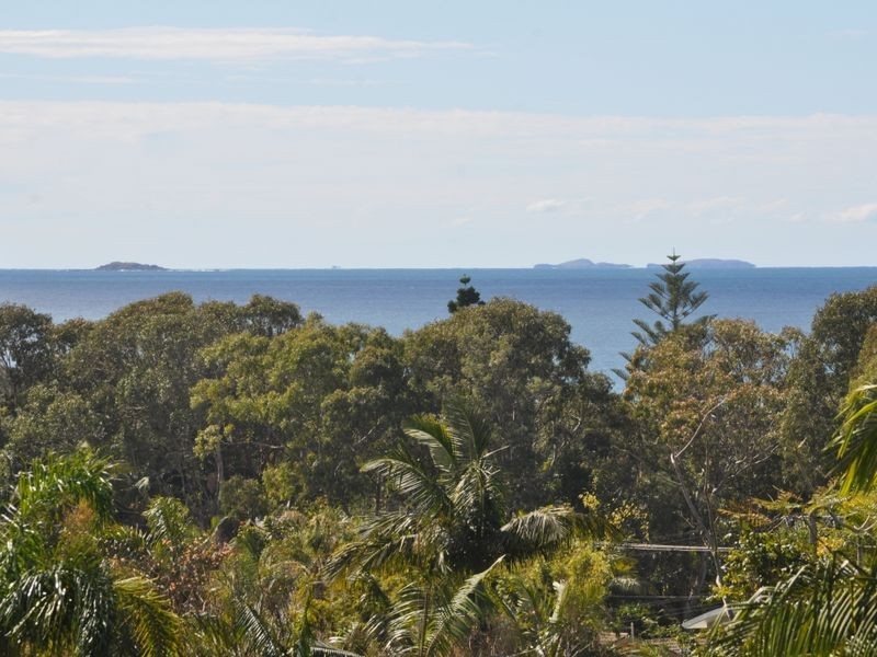 4 Panorama Parade, Safety Beach NSW 2456