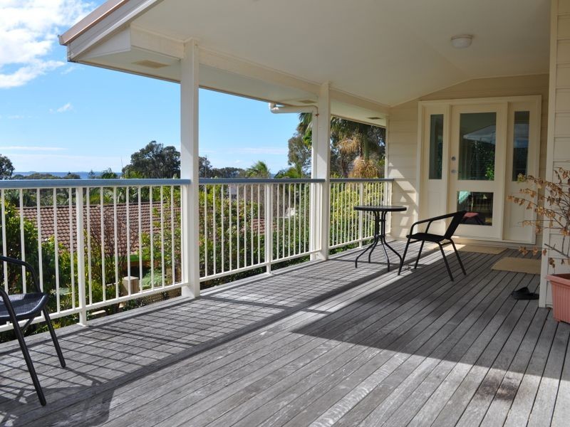 4 Panorama Parade, Safety Beach NSW 2456