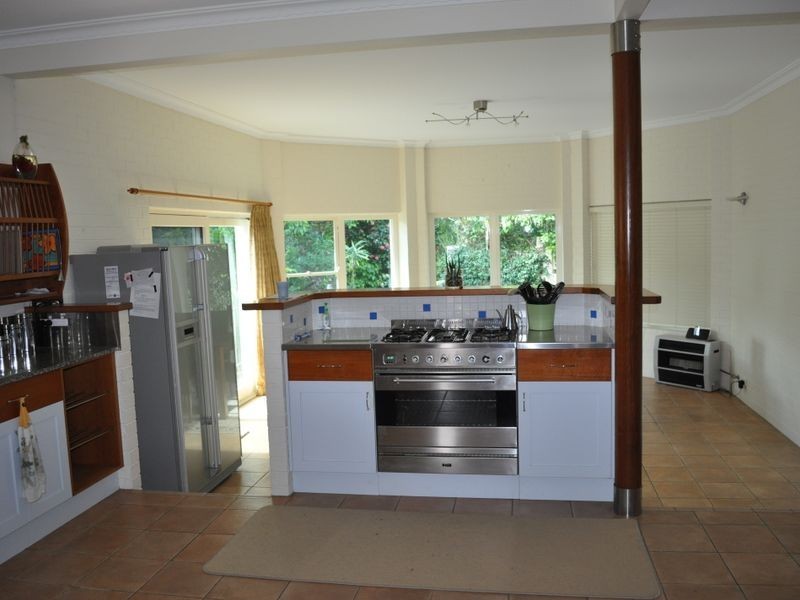 4 Panorama Parade, Safety Beach NSW 2456