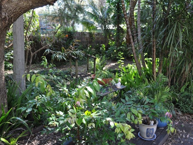 33 Pine Crescent, Sandy Beach NSW 2456