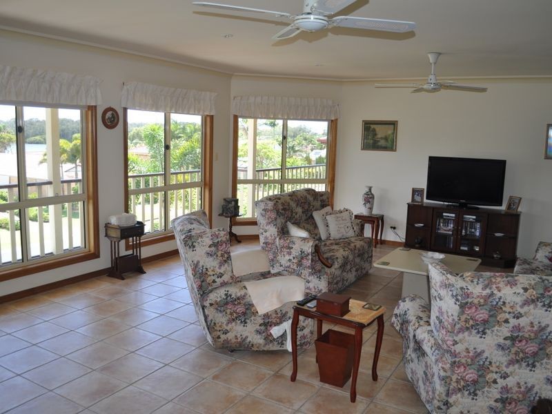22 Melaleuca Avenue, Woolgoolga NSW 2456