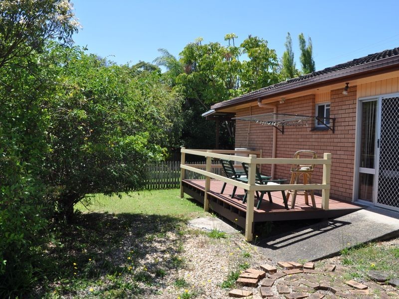 23 Lakeview Avenue, Safety Beach NSW 2456