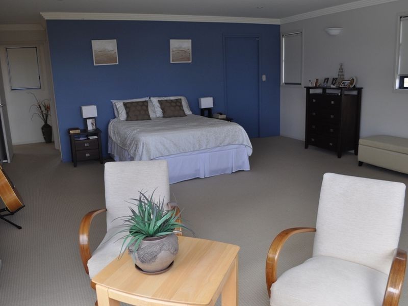 6 Lighthouse Street, Emerald Beach NSW 2456