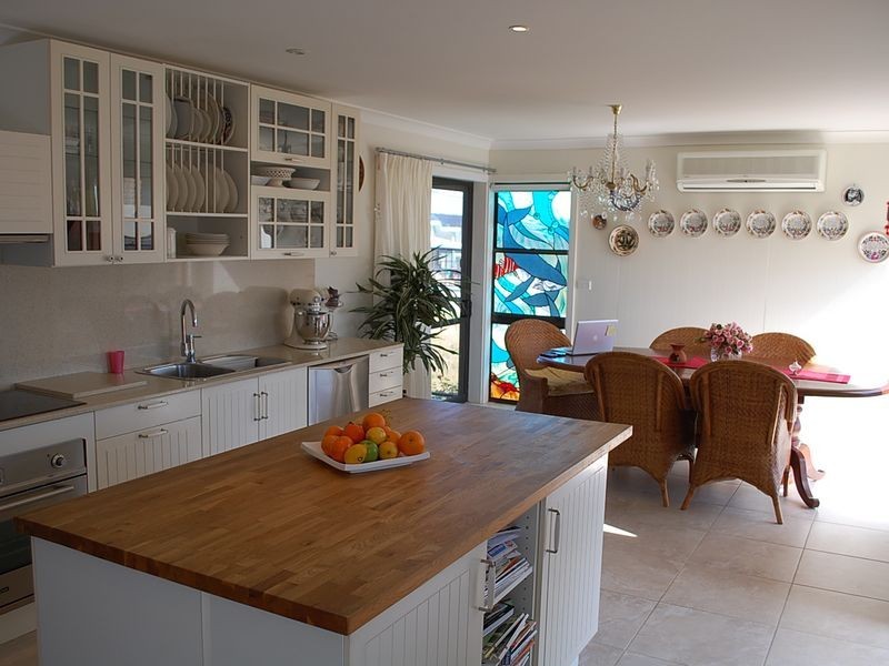 32 Vista Way, Scotts Head NSW 2447