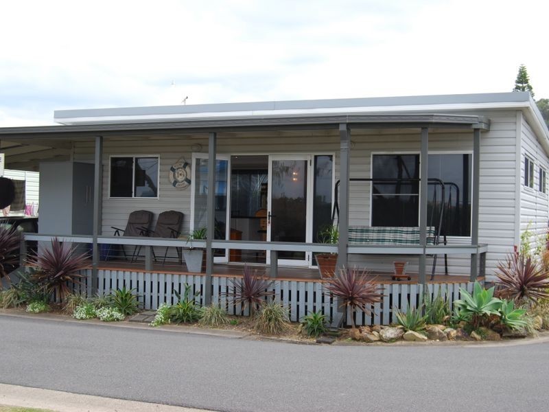 Y12 White Albatross Park, Nambucca Heads NSW 2448