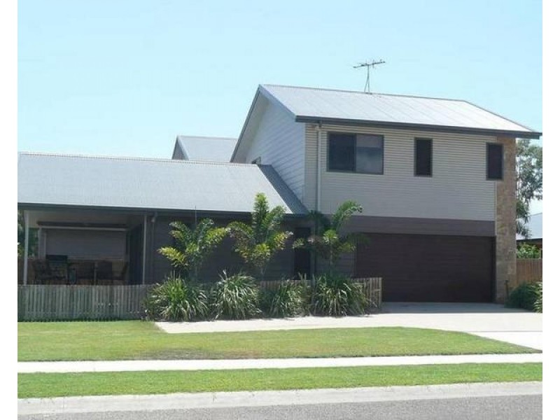 1/32 St Kilda Street, Bowen QLD 4805
