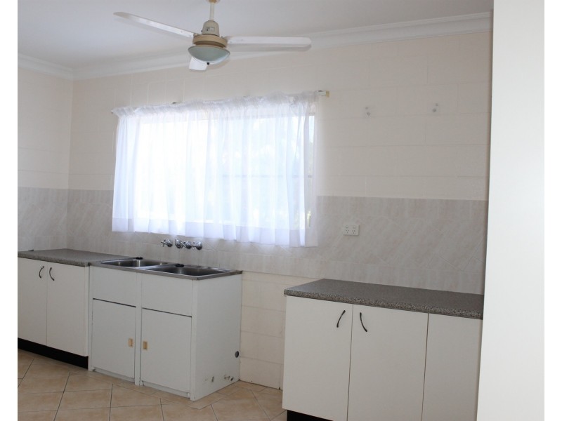 79 Livinstone Street, Bowen QLD 4805