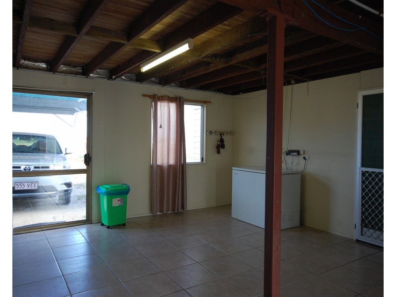 9 Eyles Road, Bowen QLD 4805