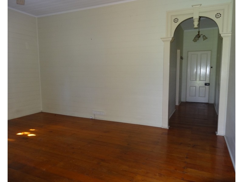 39 Sinclair Street, Bowen QLD 4805