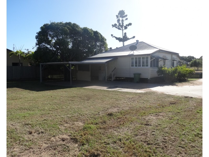 39 Sinclair Street, Bowen QLD 4805