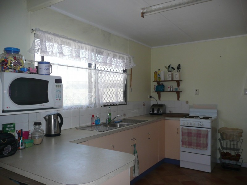 57 Lascelles Street, Bowen QLD 4805
