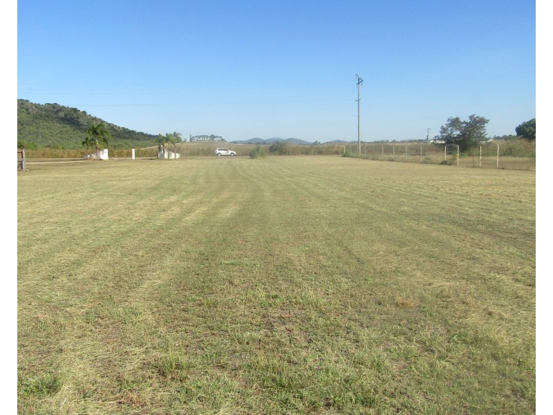 104 Drays Road, Bowen QLD 4805