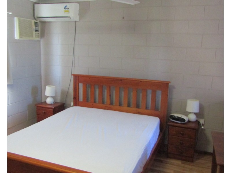 4/2a Powell Street, Bowen QLD 4805