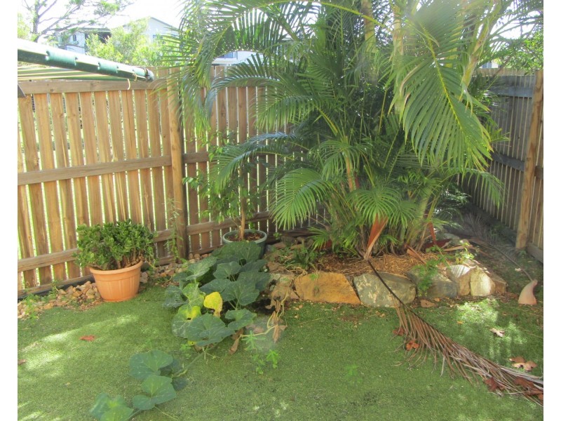 4/2a Powell Street, Bowen QLD 4805