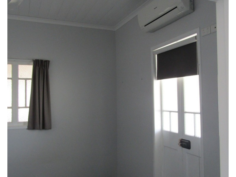 60 Livingstone Street, Bowen QLD 4805