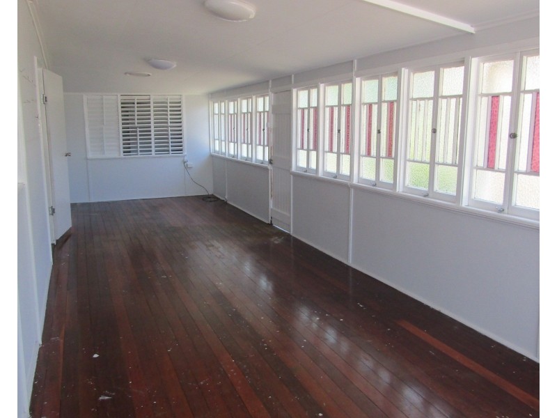 60 Livingstone Street, Bowen QLD 4805