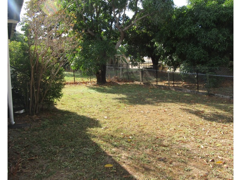 60 Livingstone Street, Bowen QLD 4805