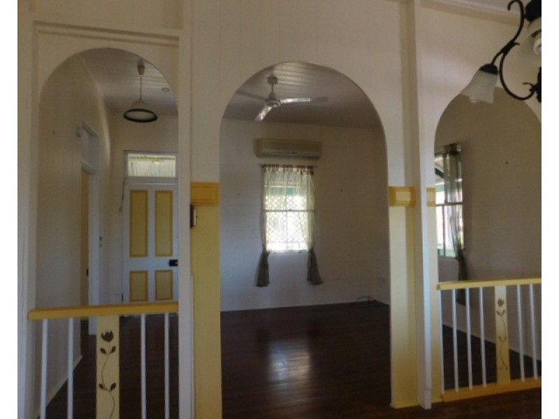 12 Hay Street, Bowen QLD 4805