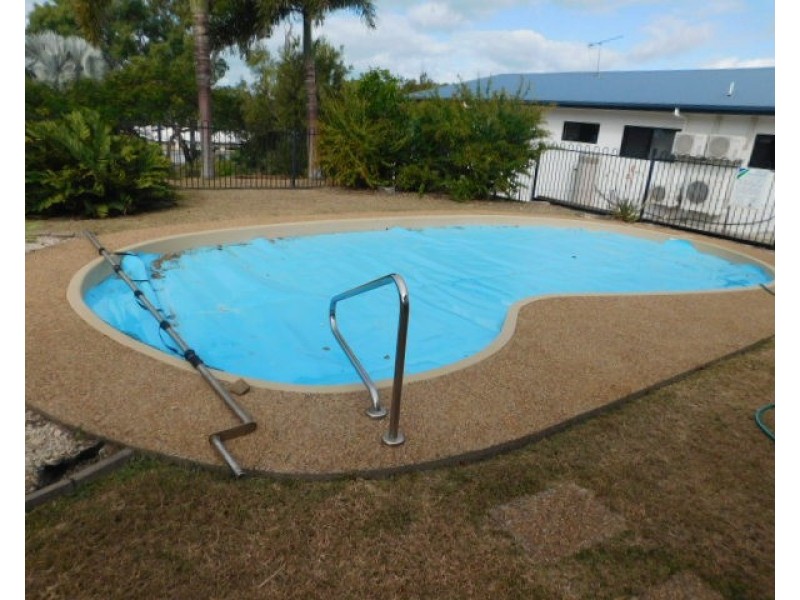 12 Hay Street, Bowen QLD 4805